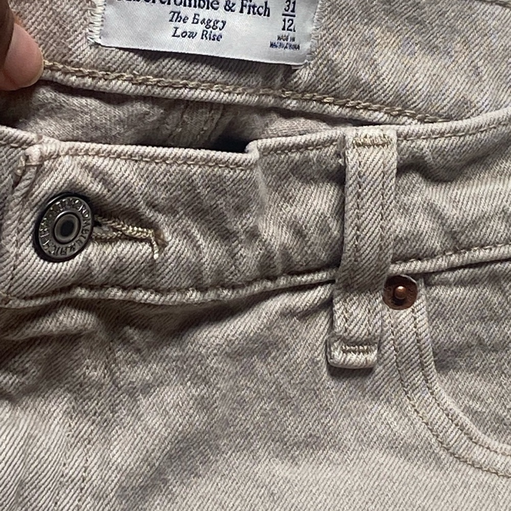 Abercrombie & Fitch Light Beige Denim Jeans - Picture 4 of 5